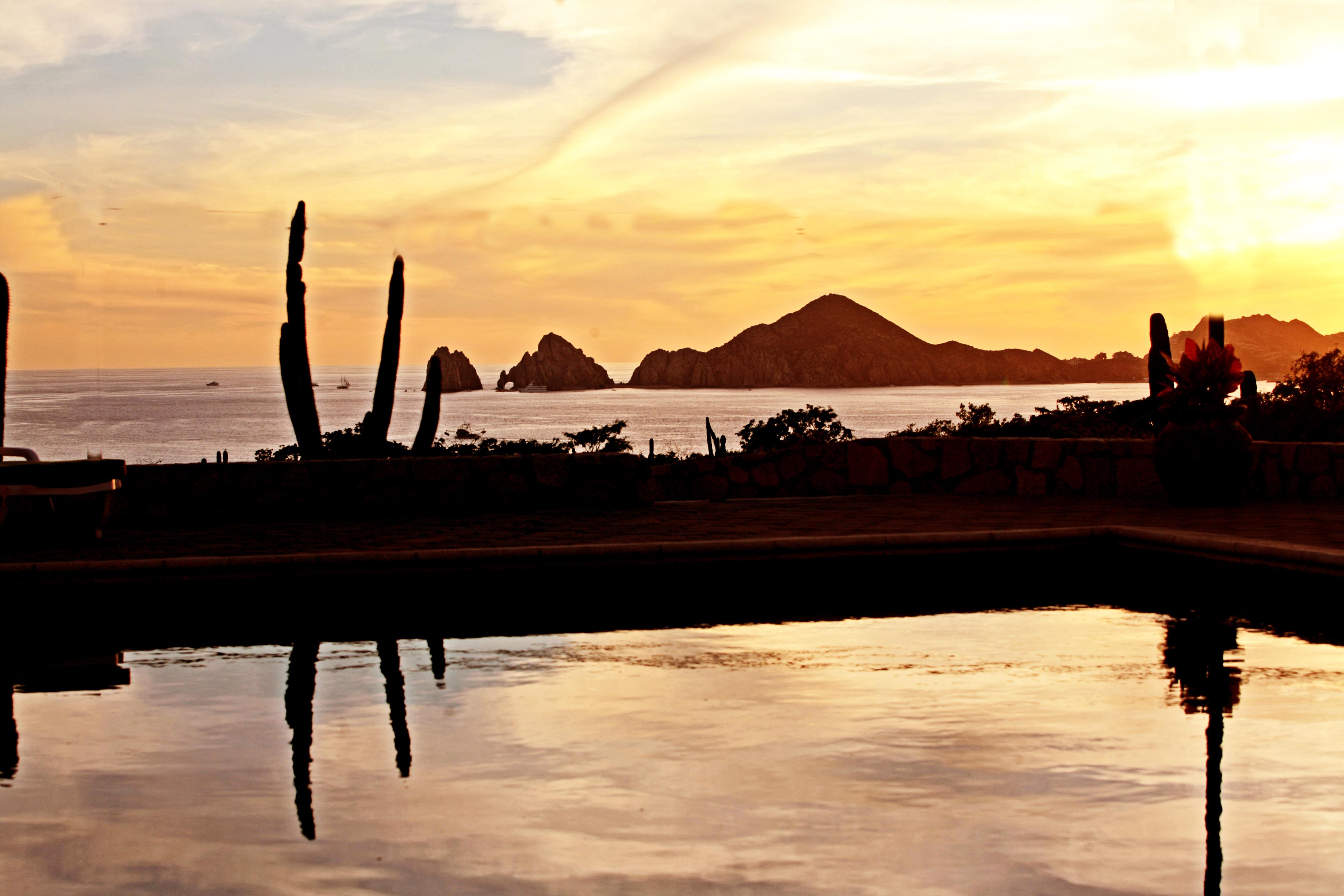 Sunrock Hotel & Suites Cabo San Lucas Kültér fotó